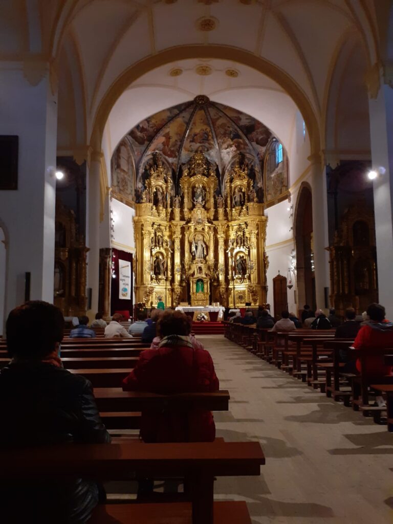 Misa en la Iglesia de San Pedro